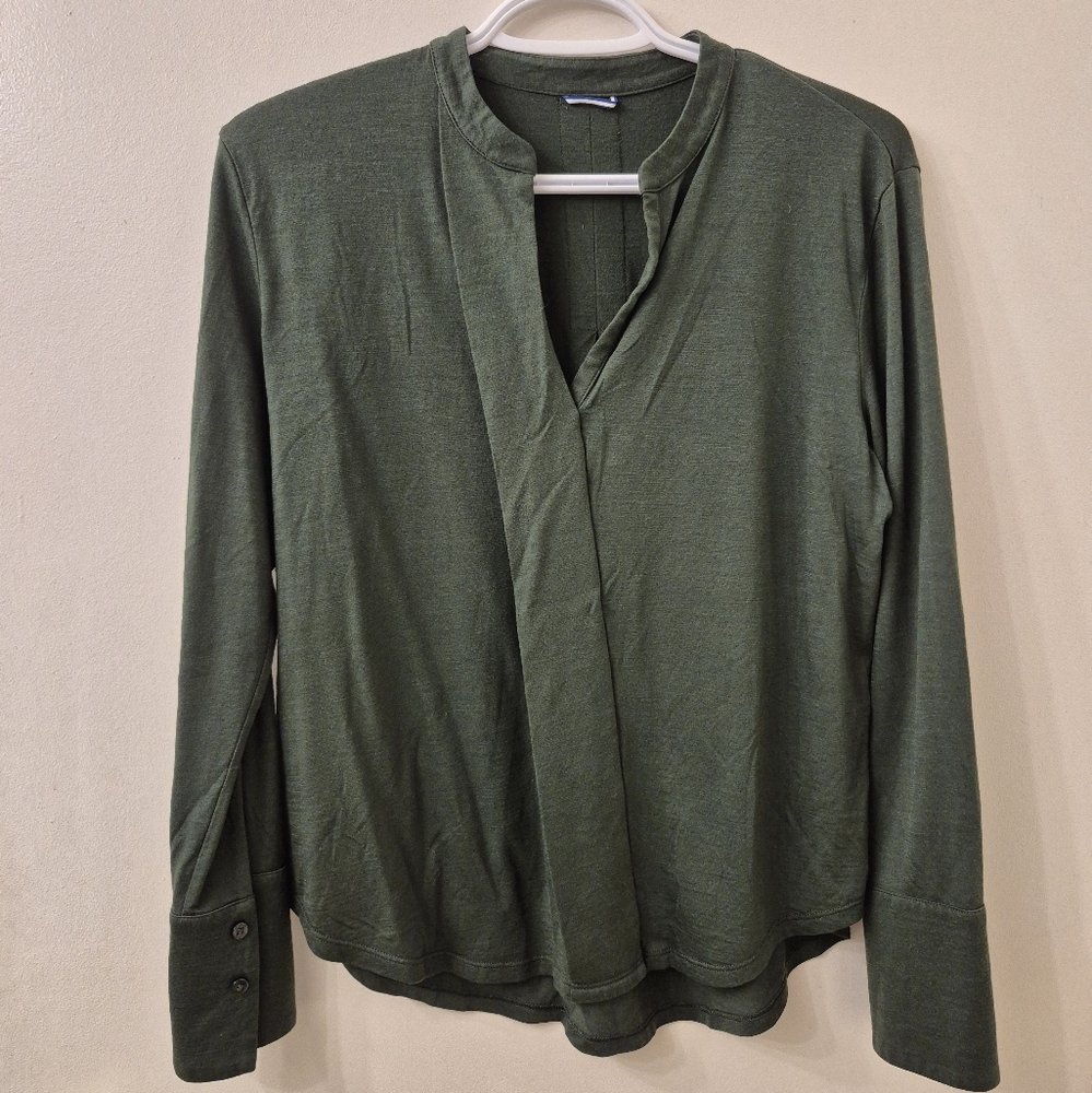 Kit And Ace Hunter Green Light Weight Merino Wool Blend Blouse Size XS